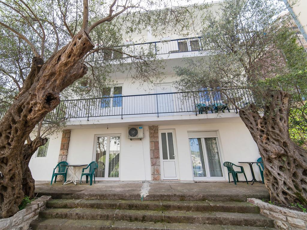 Hana Accommodation Sveti Stefan Eksteriør billede