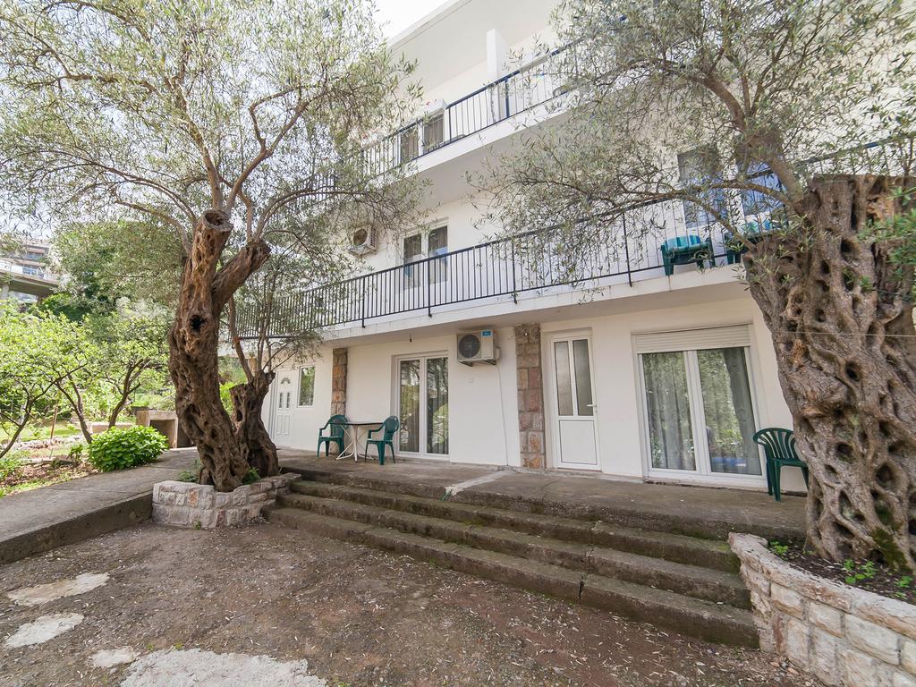 Hana Accommodation Sveti Stefan Eksteriør billede